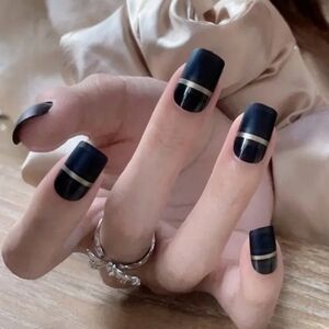 2/$16 Black Matte & Glossy  Press on Nails